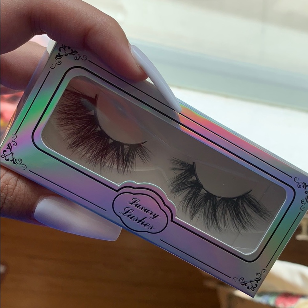 Luxury Lashes